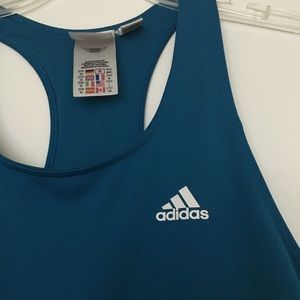 Woman’s Adidas climalite athletic top